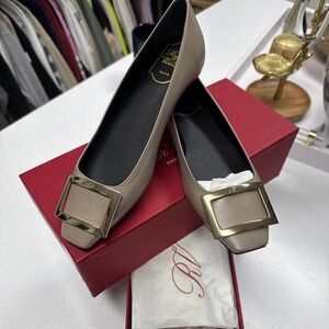 Roger Vivier Ballet Quadrata Trompette size 37/ US 7